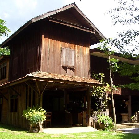 Bed and Breakfast Tanita House Чиангмай Экстерьер фото