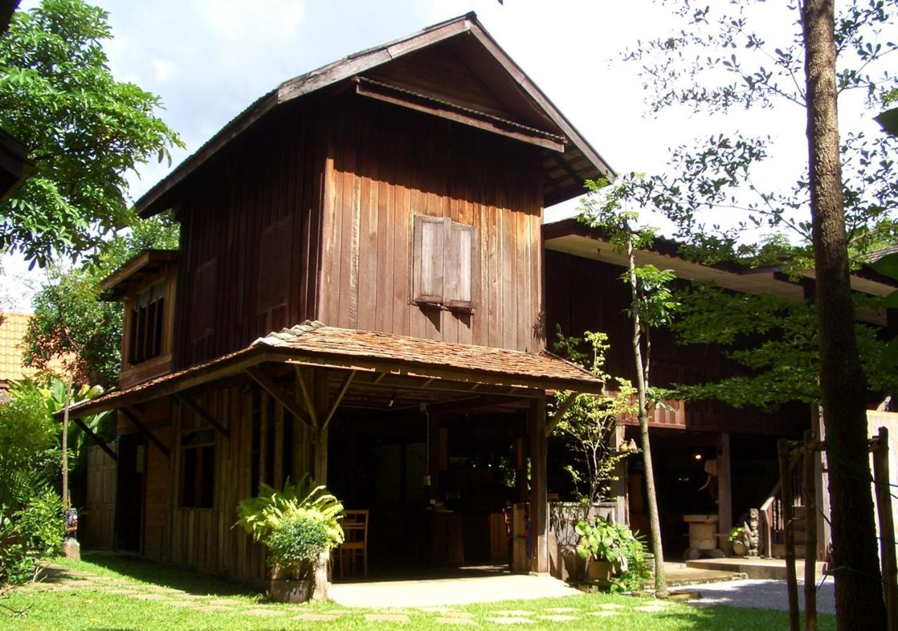 Bed and Breakfast Tanita House Чиангмай Экстерьер фото