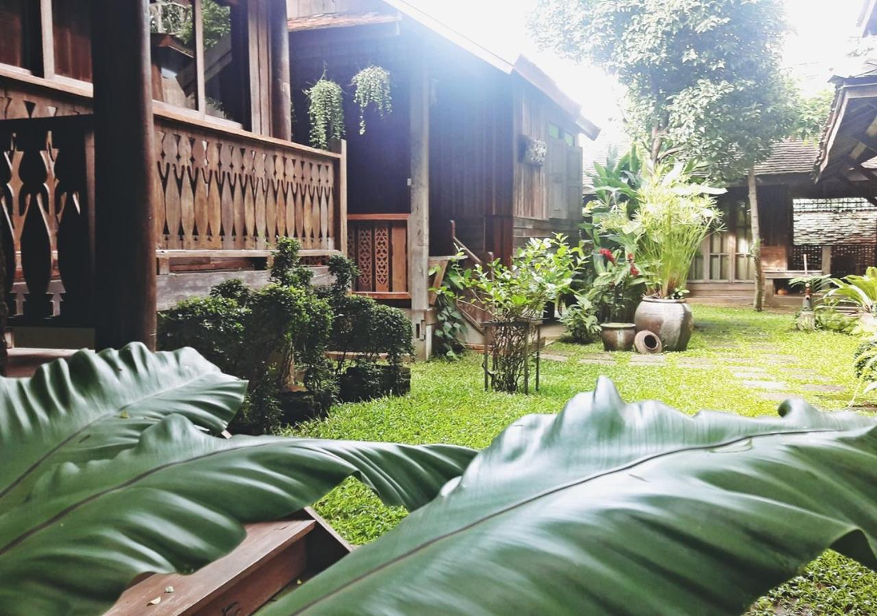 Bed and Breakfast Tanita House Чиангмай Экстерьер фото